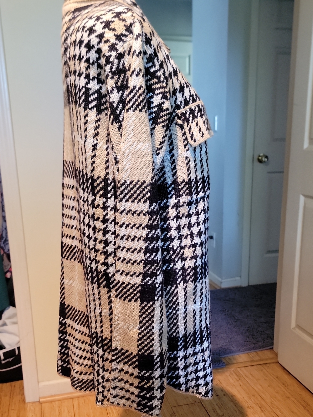 Derek Heart Button Up Cardigan - Picture 6 of 10